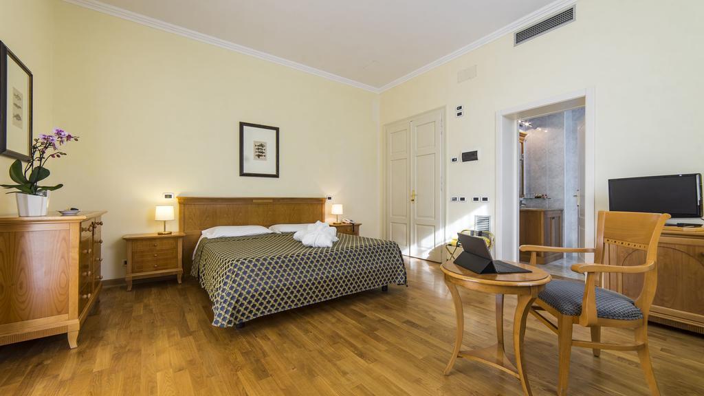Hotel Ville Bianchi Градо Екстер'єр фото