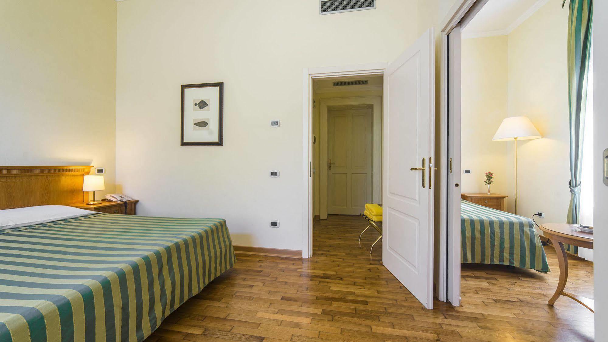 Hotel Ville Bianchi Градо Екстер'єр фото