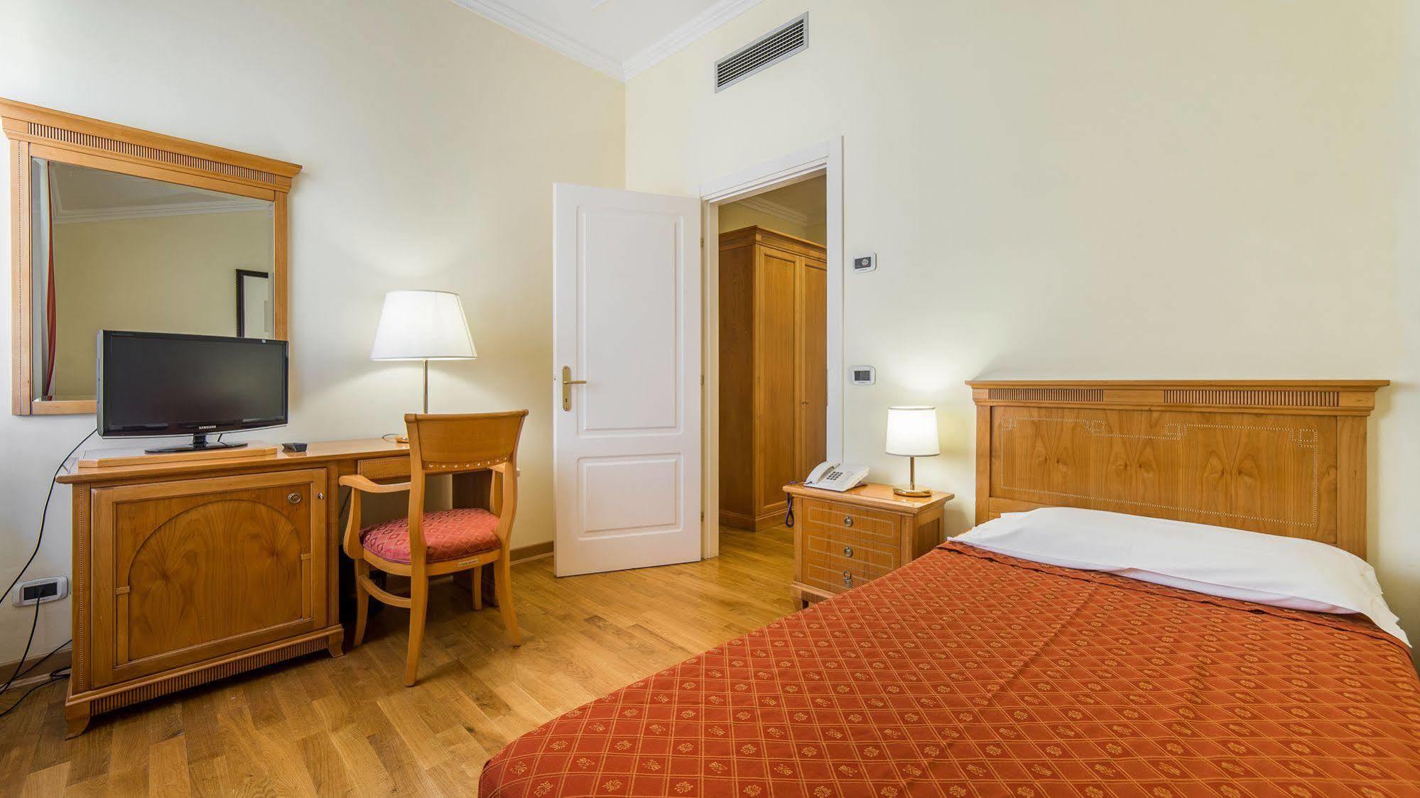 Hotel Ville Bianchi Градо Екстер'єр фото