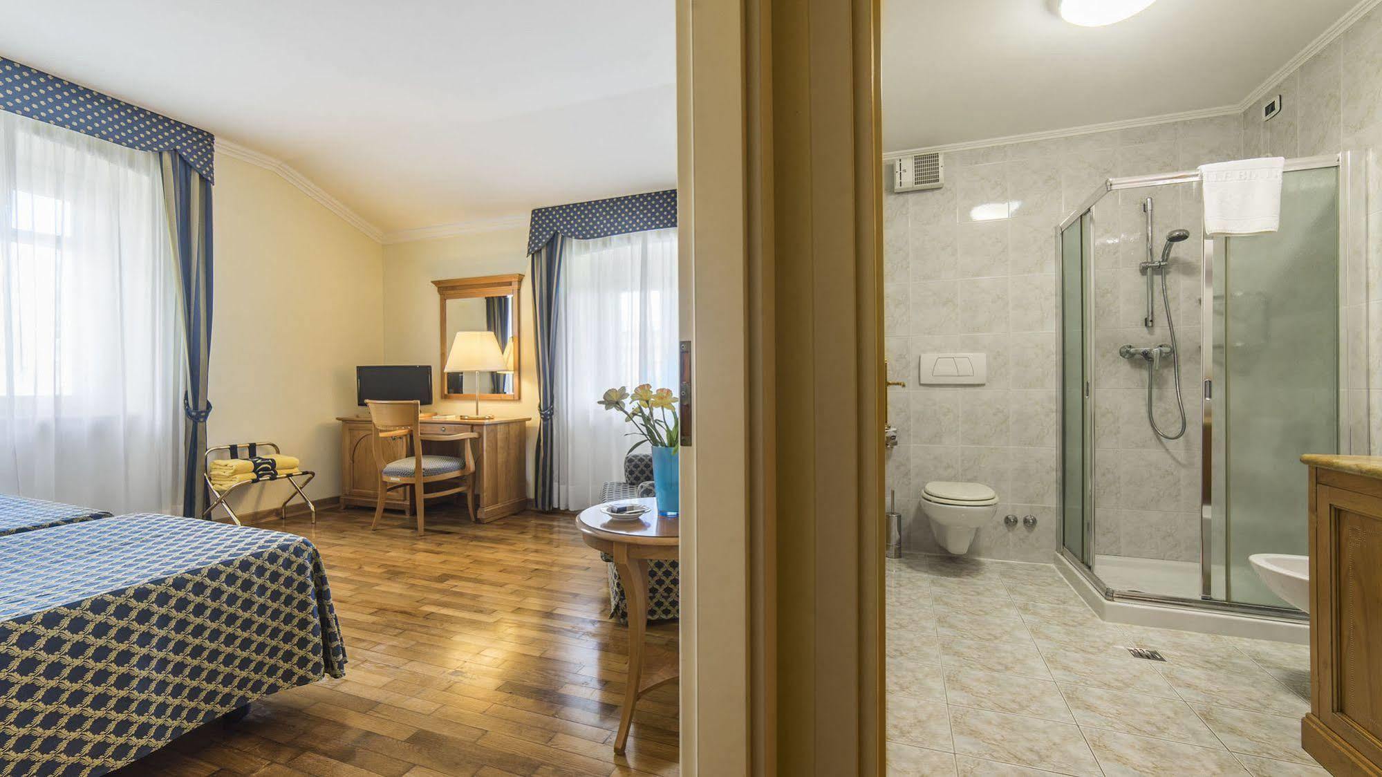 Hotel Ville Bianchi Градо Екстер'єр фото