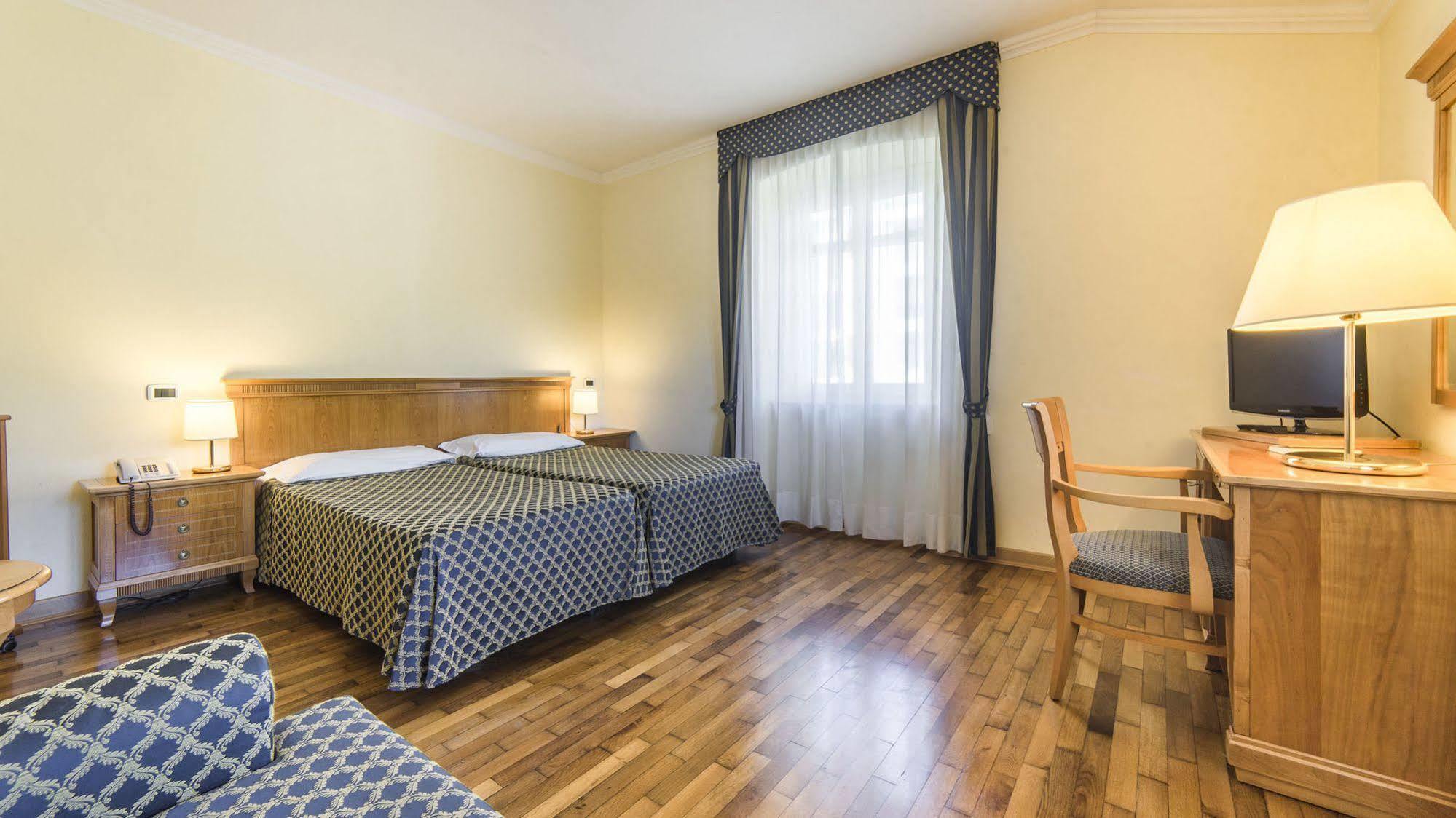 Hotel Ville Bianchi Градо Екстер'єр фото