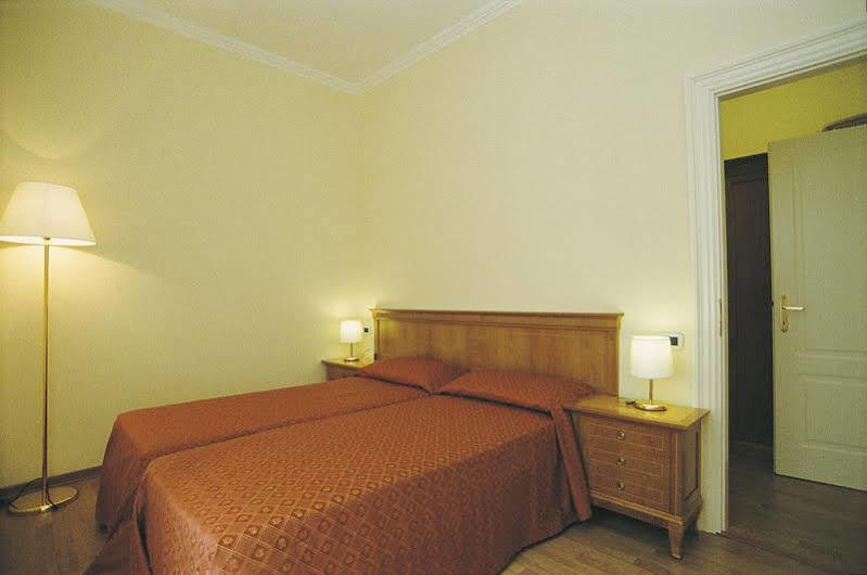 Hotel Ville Bianchi Градо Екстер'єр фото